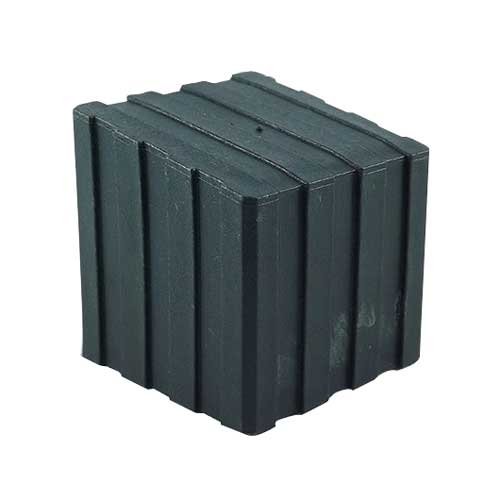 Ponteira Plástica 40x40mm Externa de alta resistência para tubos quadrados. Proteja o metalon e seus pisos com o acabamento robusto e duradouro da Fermaplast. Confira agora!