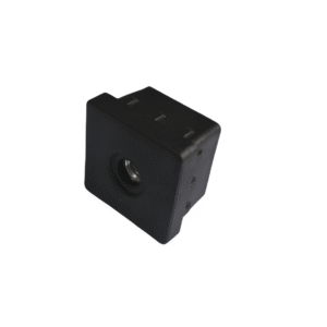 A Ponteira 30x30 Interna Reta com Porca 1/4 da Fermaplast é um componente técnico essencial para tubos quadrados de 30x30 mm. Equipada com um inserto metálico de rosca 1/4", ela funciona como uma bucha estrutural que permite a instalação rápida e segura de pés niveladores e rodízios, unindo acabamento impecável e funcionalidade mecânica em uma única peça.